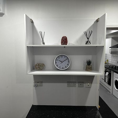 레스터 Cozzy Haven Two Min From Train Station 아파트 외부 사진